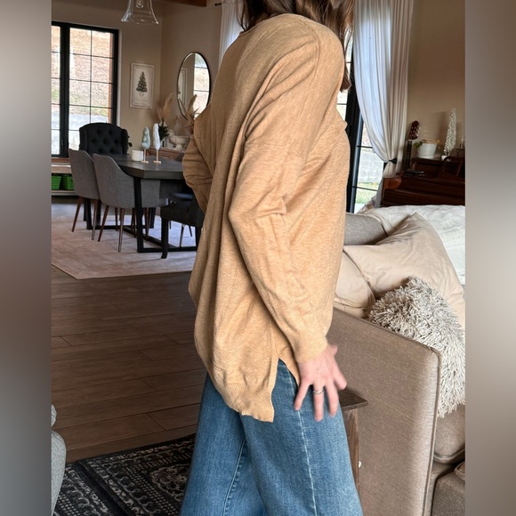 Dreamers women’s size medium sweater - Picture 3 of 4